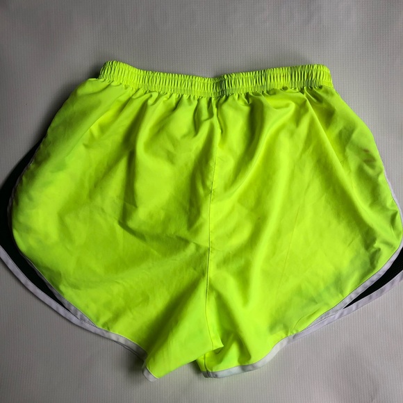 NIKE NEON Dri-Fit Shorts! ✔️ - Picture 5 of 7